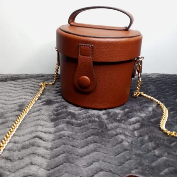 Cylinder handbag - Picture 4 of 4